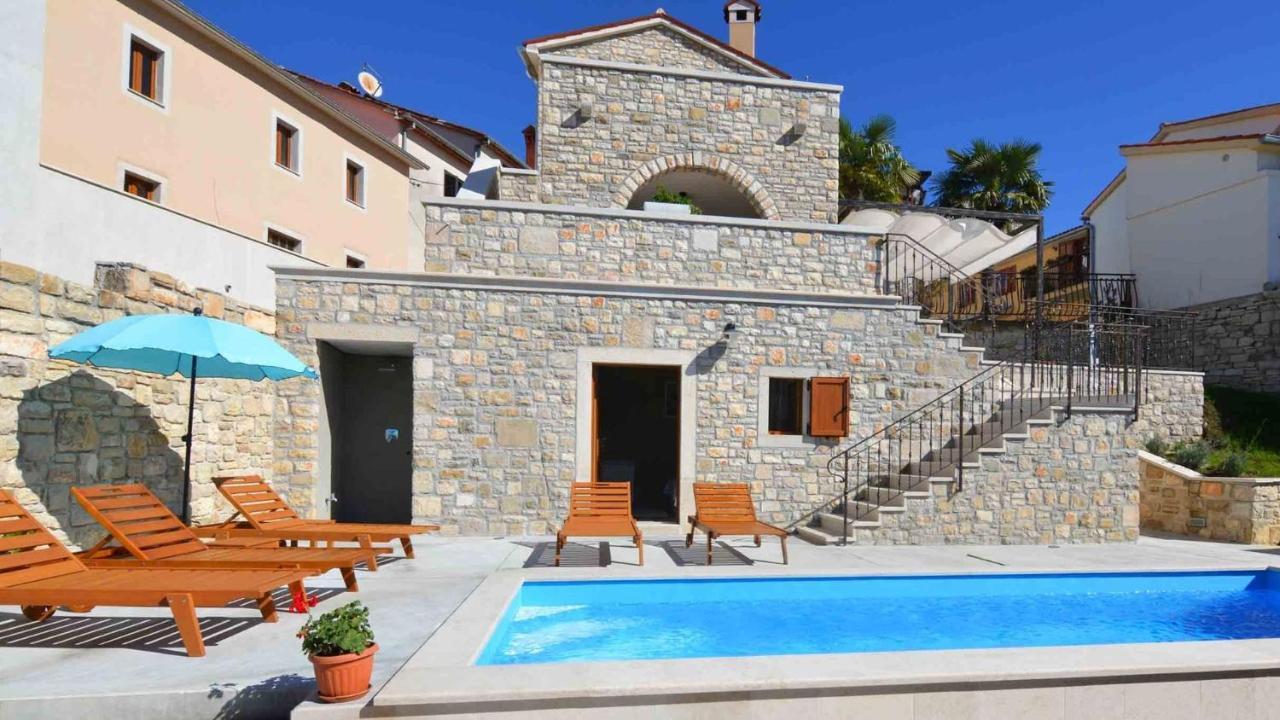 Villa Beram Exterior photo