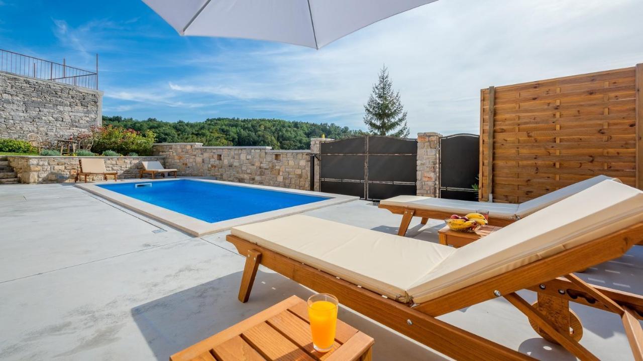 Villa Beram Exterior photo